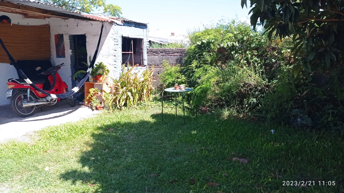 Imagen 3 Casa en Venta con cochera y patio