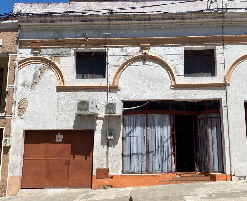 Imagen principal Local comercial con altillo y garage